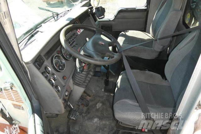 Kenworth T300 새시 운전실 트럭
