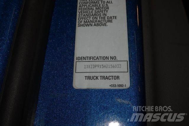 Kenworth T880 새시 운전실 트럭