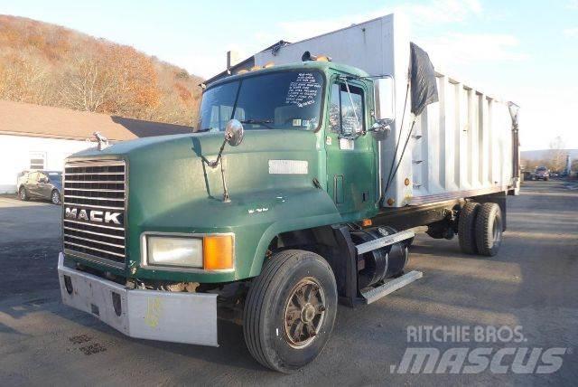 Mack CH612 덤프 트럭
