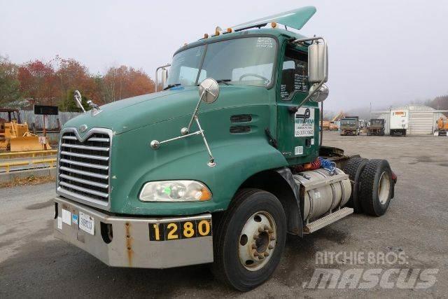 Mack CXN612 새시 운전실 트럭