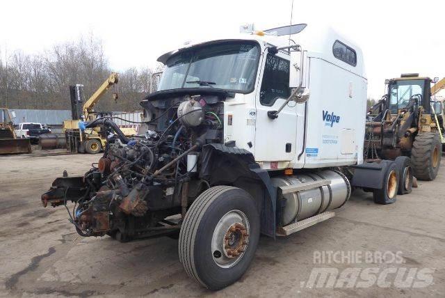 Mack CXN613 트랙터 유닛