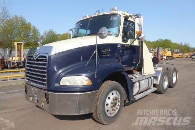 Mack CXN613 새시 운전실 트럭