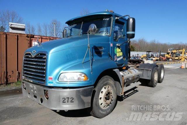 Mack CXN613 새시 운전실 트럭