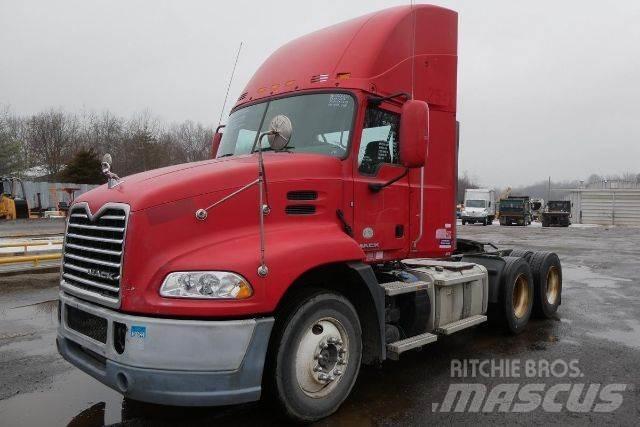 Mack CXU613 새시 운전실 트럭