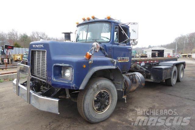 Mack RB688S 컨테이너 트럭