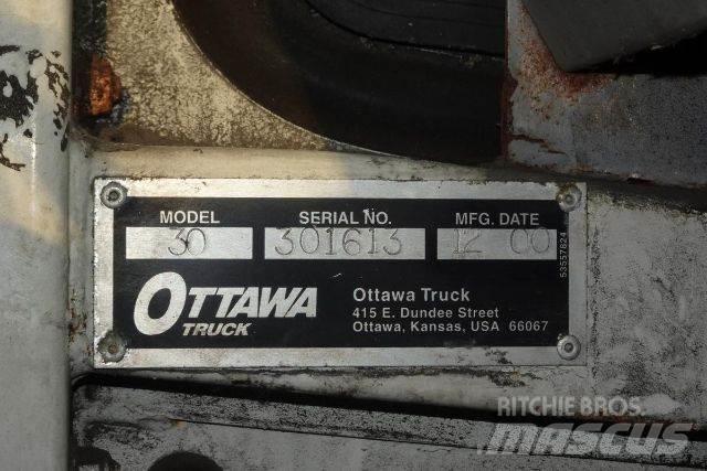 Ottawa 30 터미널 트랙터