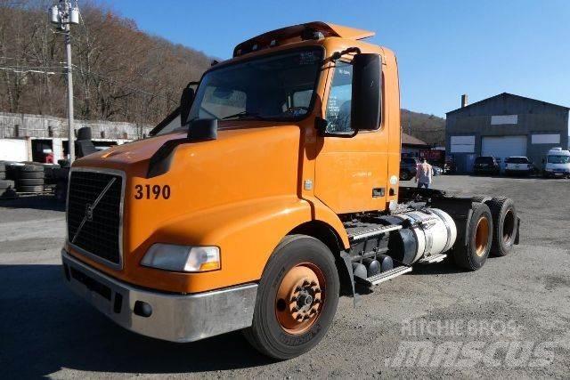 Volvo VNM64T 새시 운전실 트럭