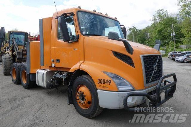Volvo VNR64T300 새시 운전실 트럭
