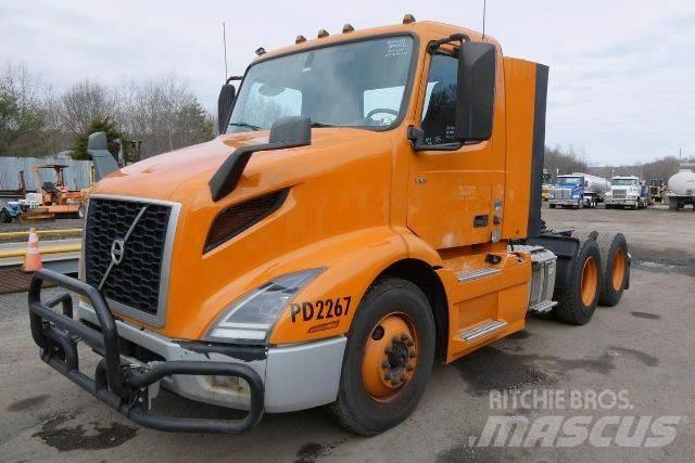 Volvo VNR64T300 새시 운전실 트럭