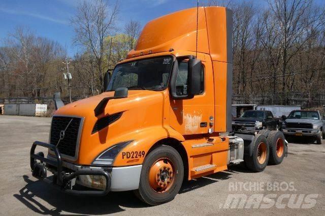 Volvo VNR64T300 새시 운전실 트럭