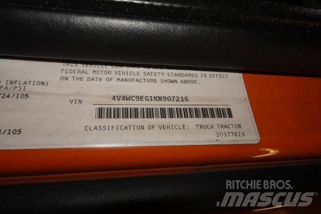 Volvo VNR64T300 새시 운전실 트럭
