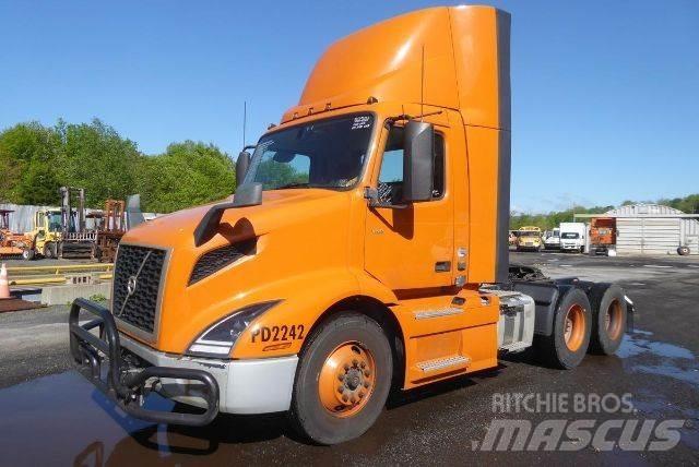 Volvo VNR64T300 새시 운전실 트럭