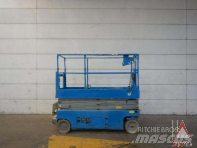 Genie GS-2032 관절형 전동이동 리프트