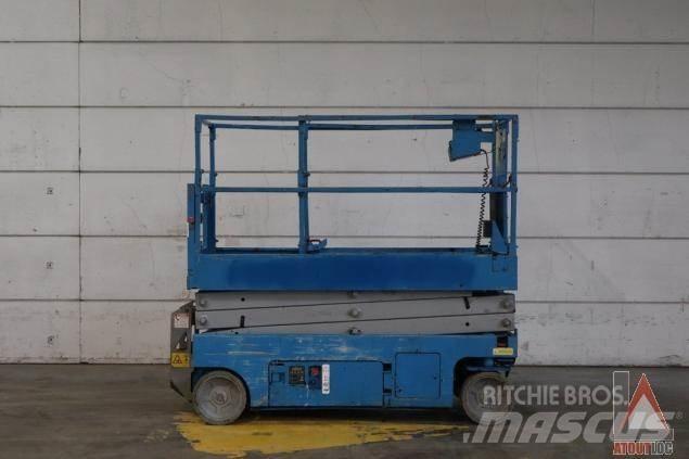 Genie GS-2032 관절형 전동이동 리프트