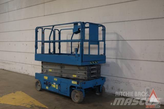 Genie GS-2646 관절형 전동이동 리프트