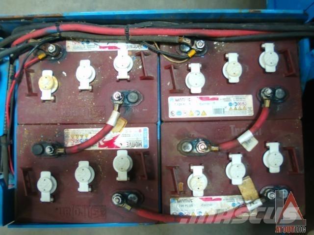 Genie GS-2646 관절형 전동이동 리프트