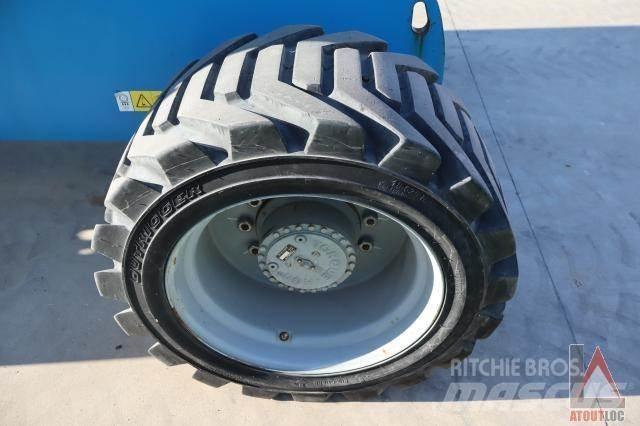 Genie S-85 관절형 전동이동 리프트