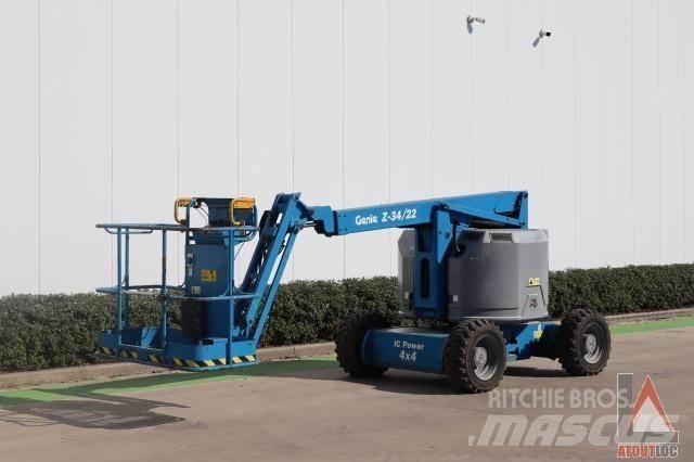 Genie Z34-22RT 관절형 전동이동 리프트