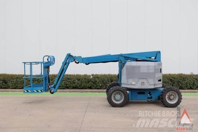 Genie Z34-22RT 관절형 전동이동 리프트