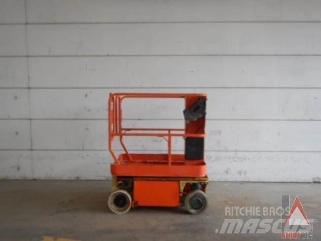 JLG 1230ES 관절형 전동이동 리프트