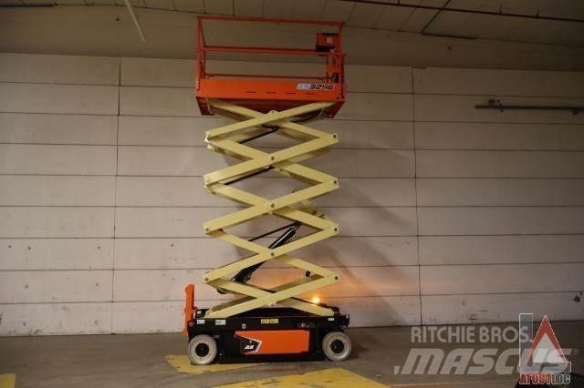 JLG 3246ES 관절형 전동이동 리프트