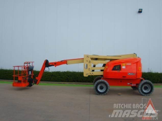 JLG 520AJ 관절형 전동이동 리프트