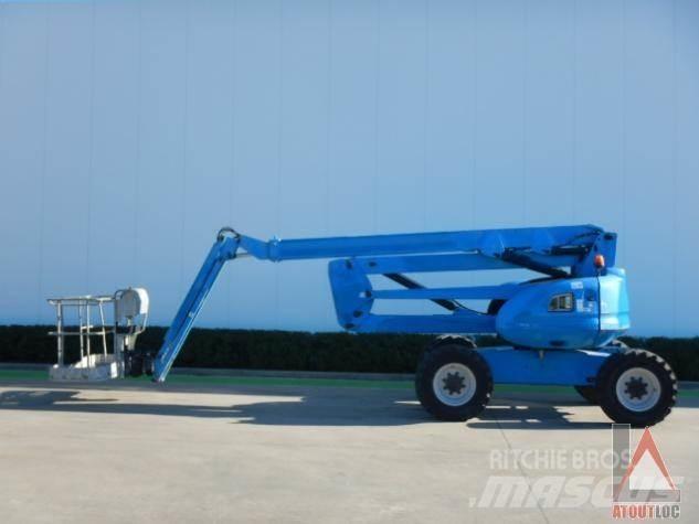 Manitou 200 ATJ 관절형 전동이동 리프트