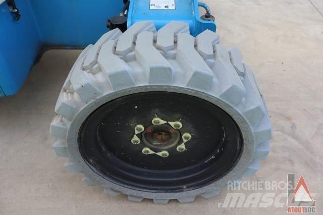 Niftylift HR21D 관절형 전동이동 리프트