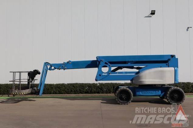 Niftylift HR28 관절형 전동이동 리프트