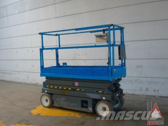 SkyJack SJ3220 관절형 전동이동 리프트