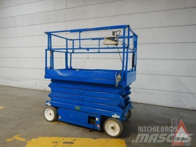 SkyJack SJ4632 관절형 전동이동 리프트