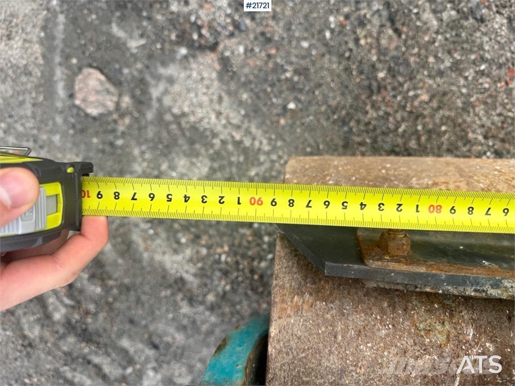 Ammann AV16-2 롤러