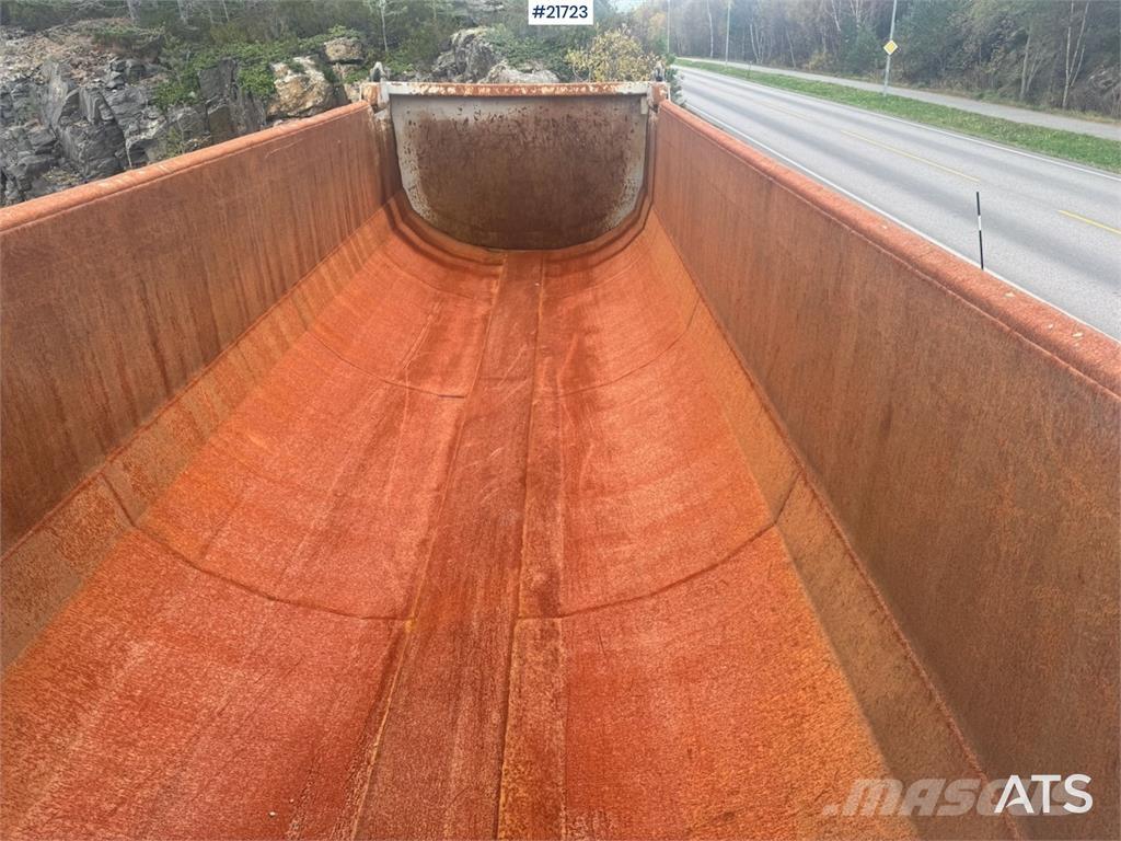 Carnehl Tippsemi. 티퍼 세미 트레일러