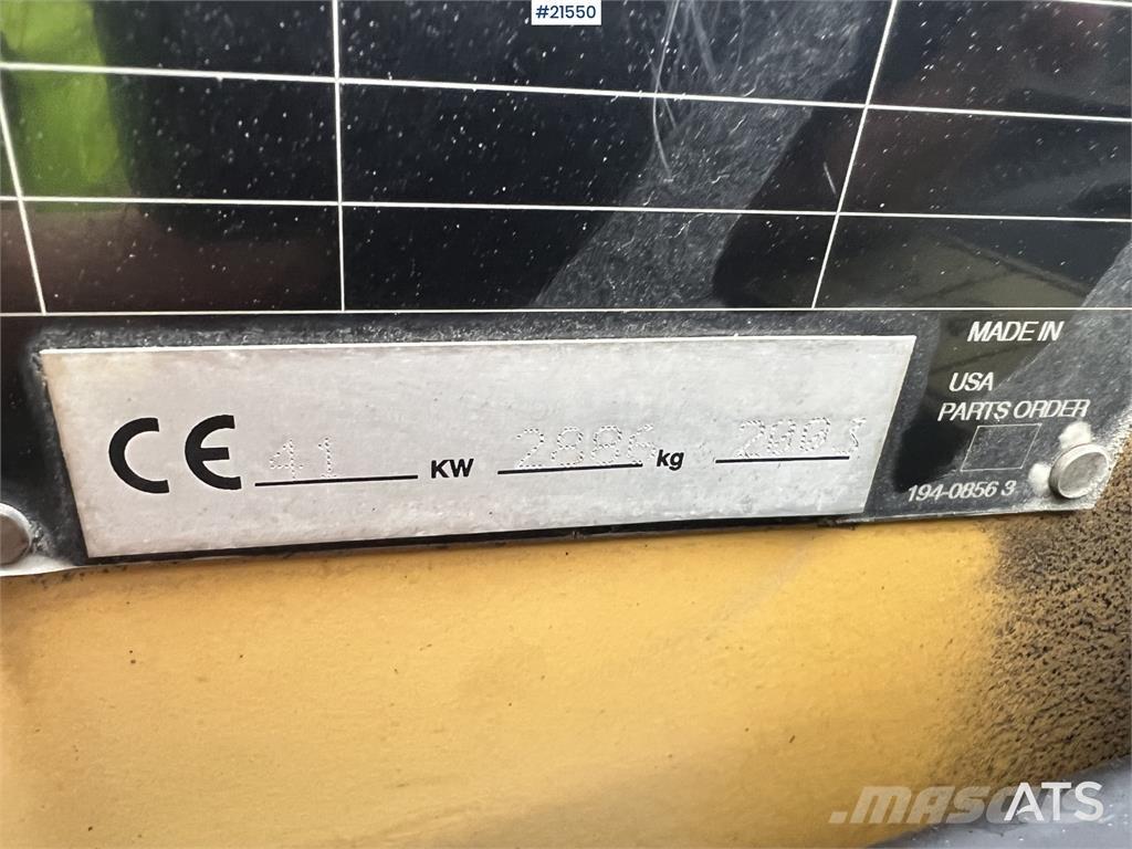 CAT 226  스키드로더