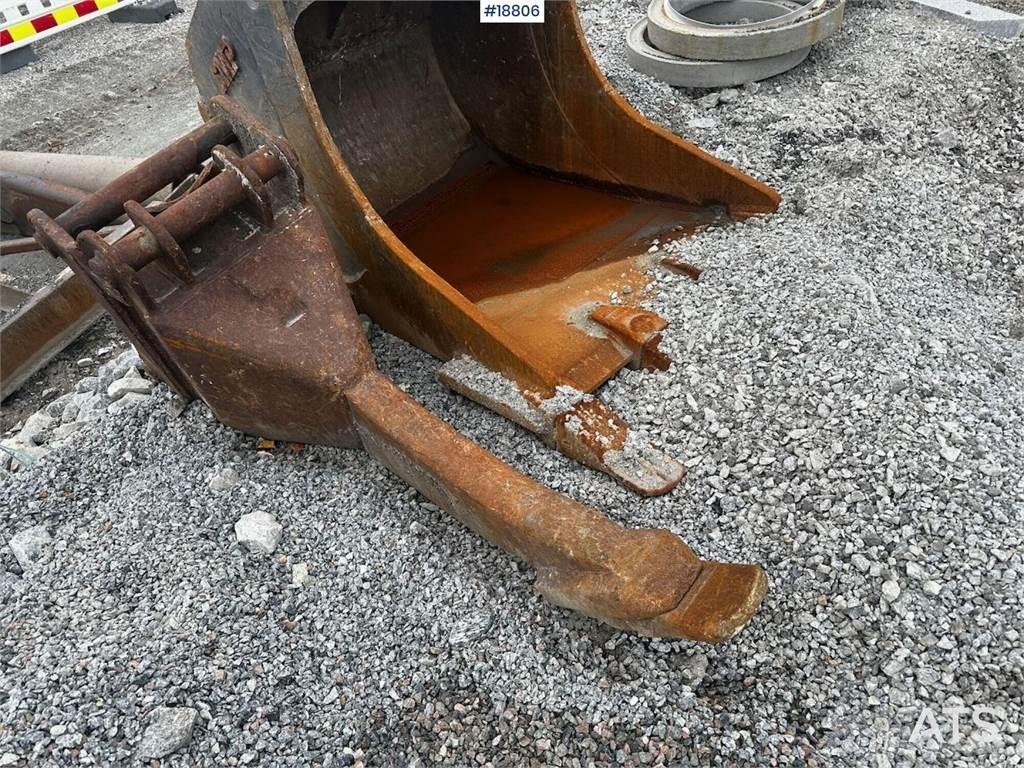 Doosan DX225LC 대형 굴삭기 29톤 이상