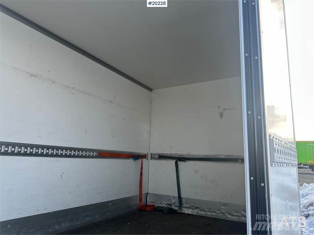 Iveco 35S16 패널 화물차