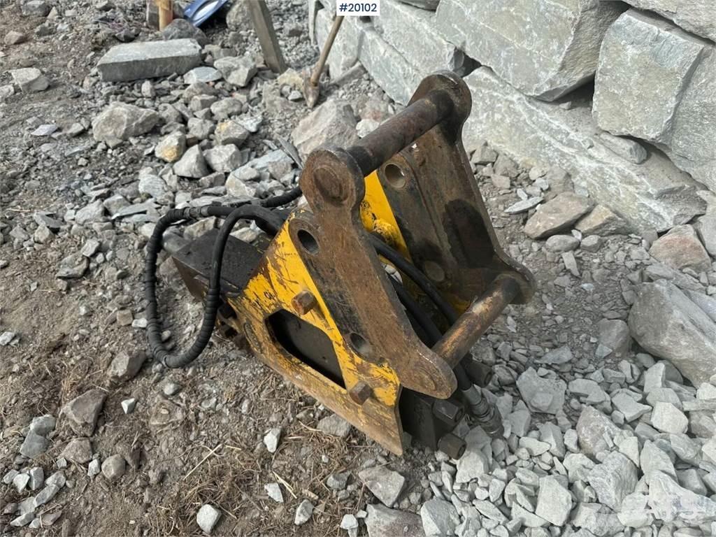 JCB 51R 대형 굴삭기 29톤 이상