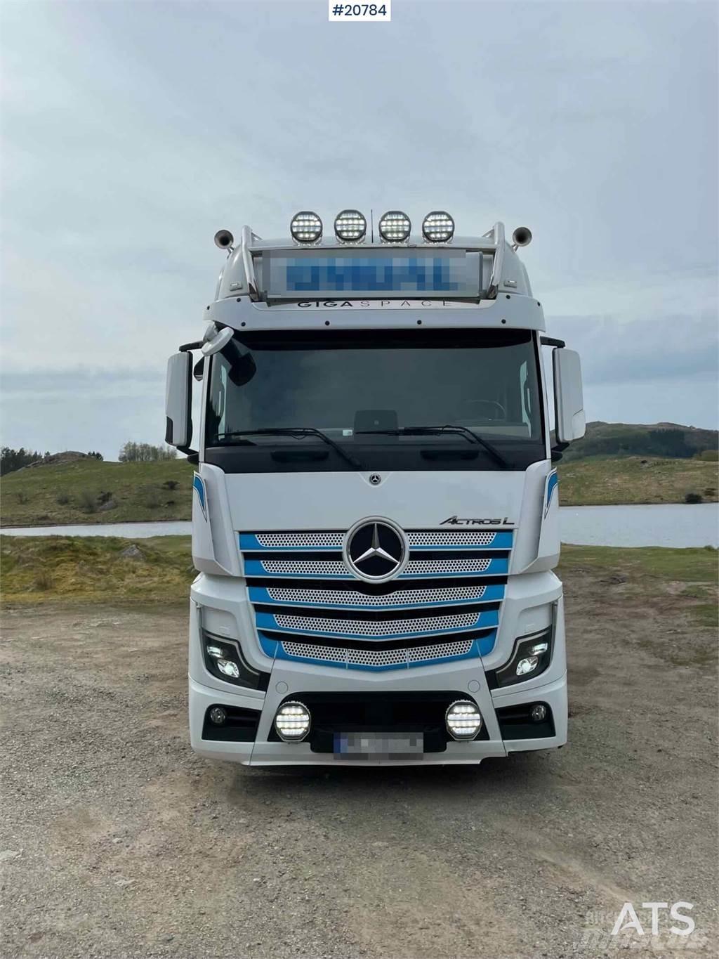 Mercedes-Benz Actros 탑차 트럭