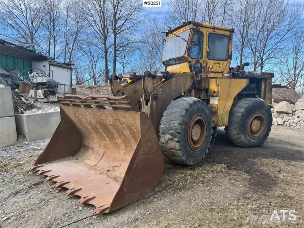 Michigan 75B  휠로우더