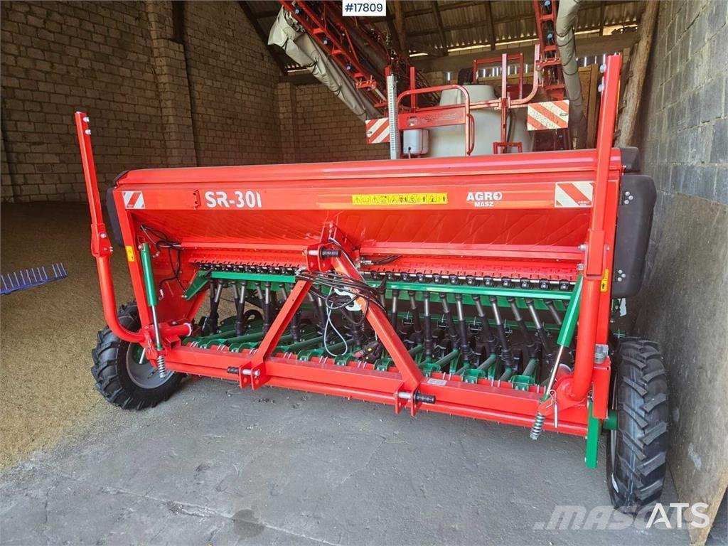 Agromasz SR 301 드릴