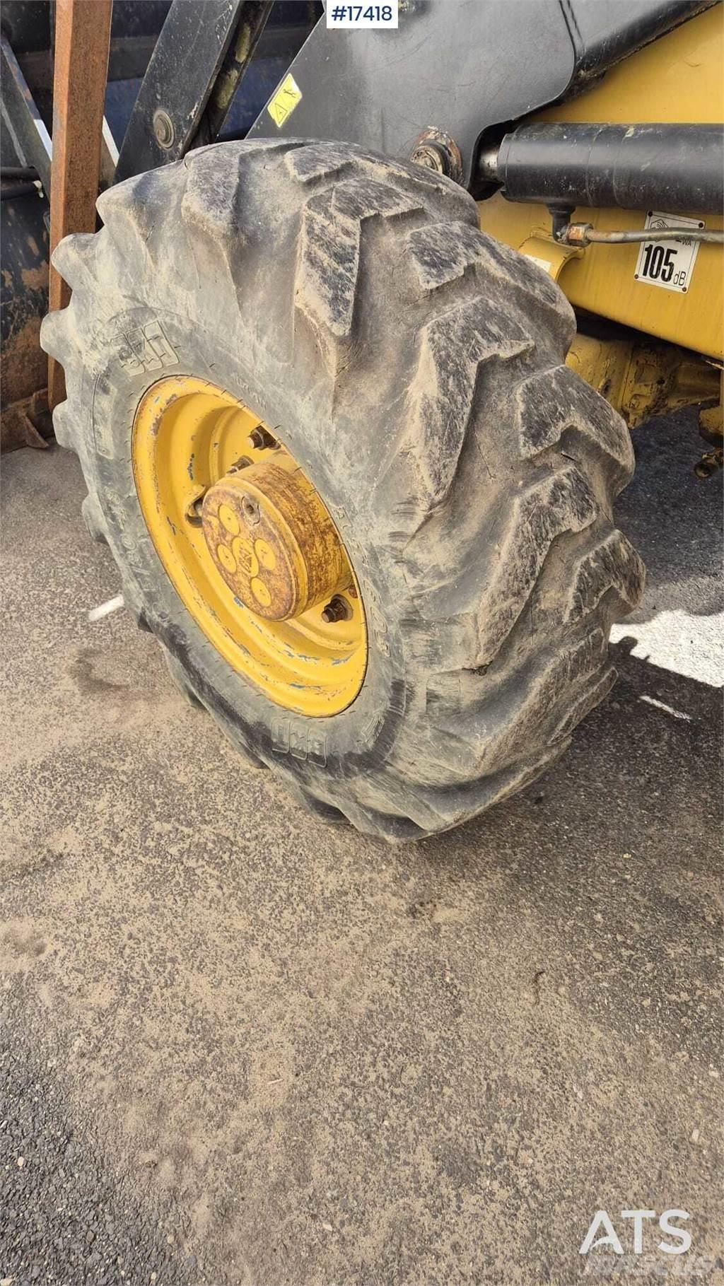 CAT 428D 백호로더