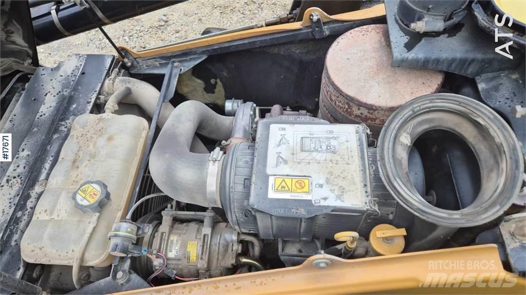 CAT 432E 백호로더