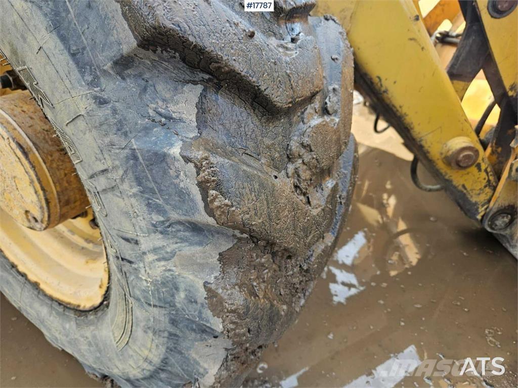 CAT 432E 백호로더