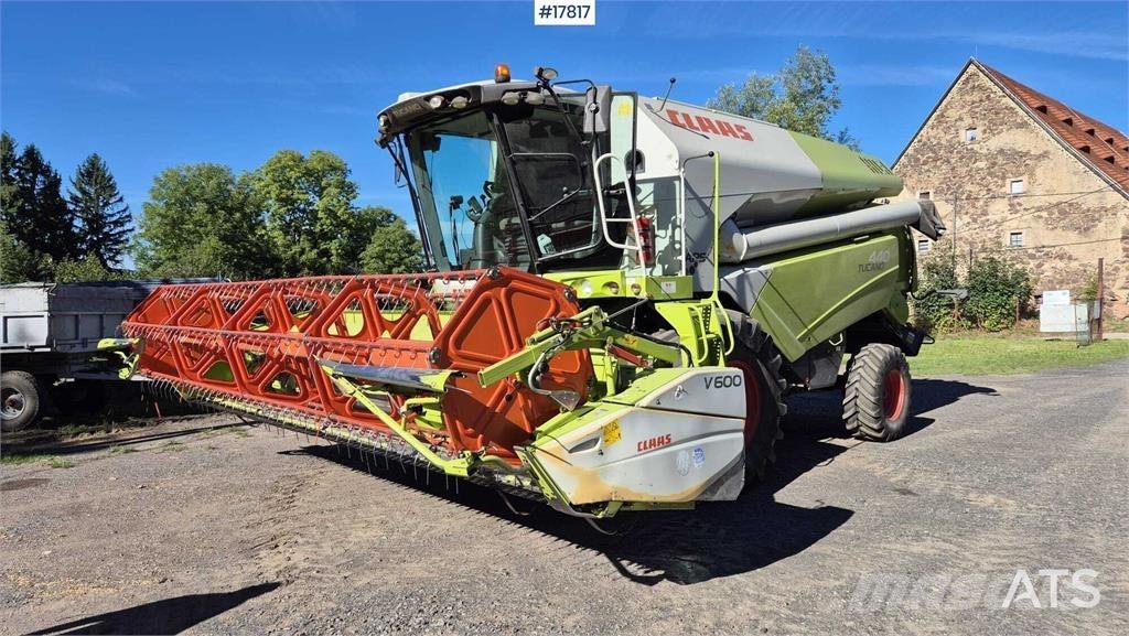 CLAAS Tucano 440 콤바인 수확기