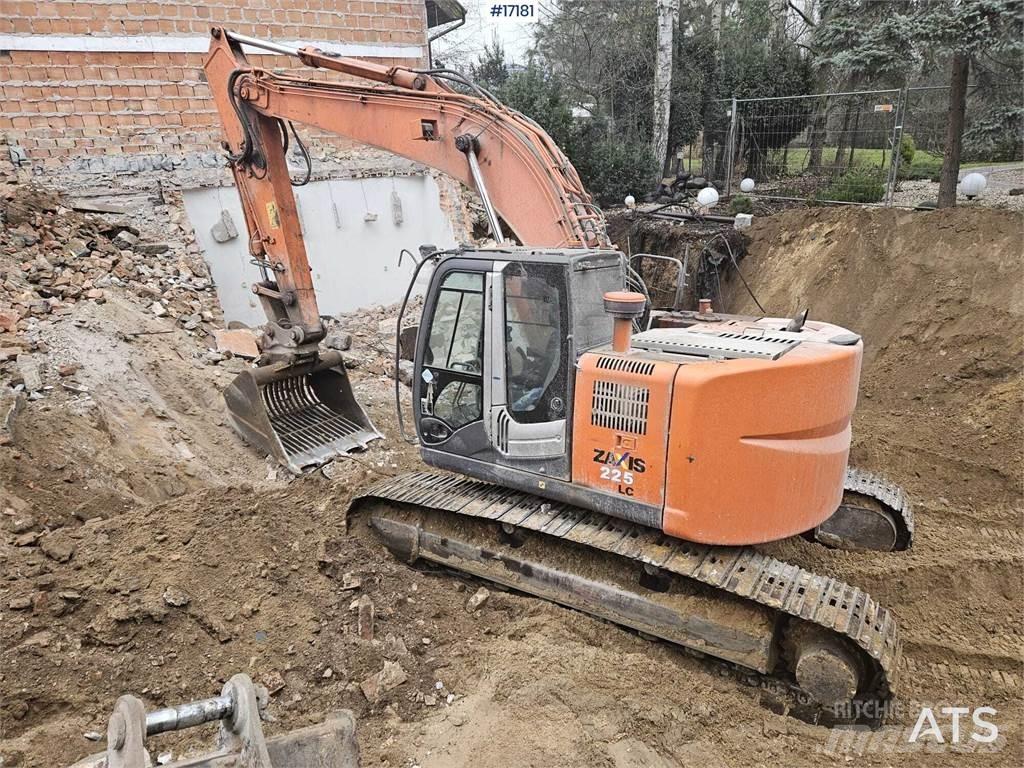 Hitachi ZX225 LC 대형 굴삭기 29톤 이상