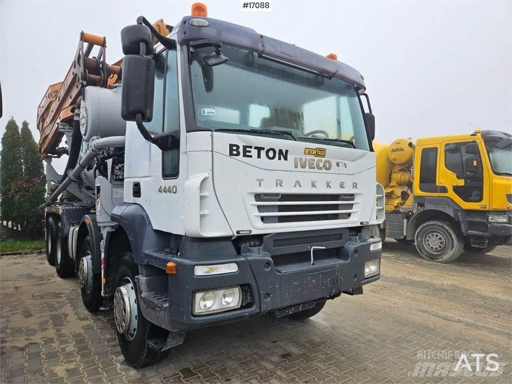 Iveco Trakker A440T 콘크리트 펌프카