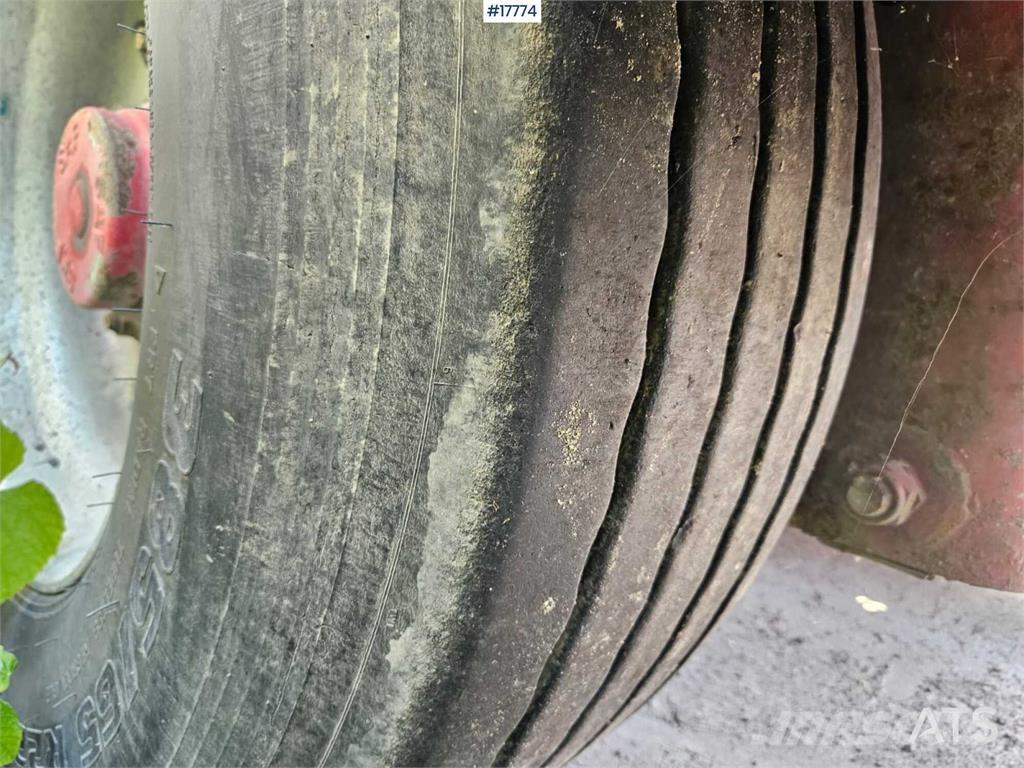 Kässbohrer STS 탱커 트럭