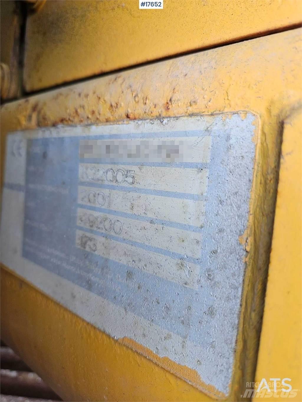 Komatsu 380 대형 굴삭기 29톤 이상