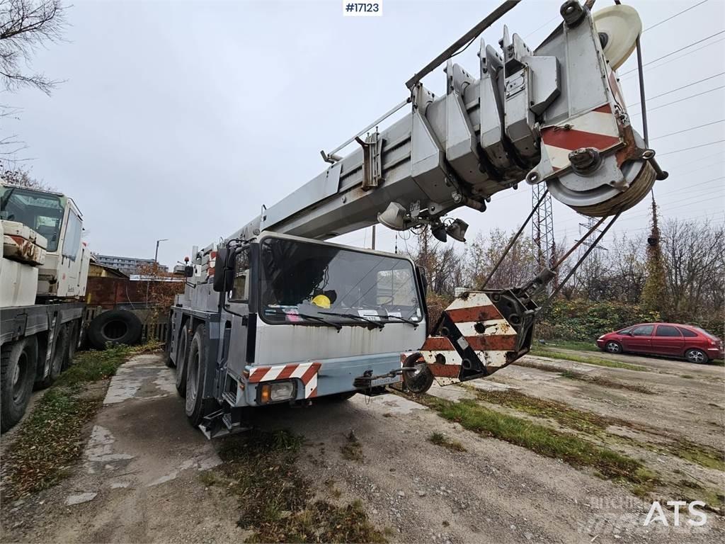 Liebherr 1050-1 A/T 크레인