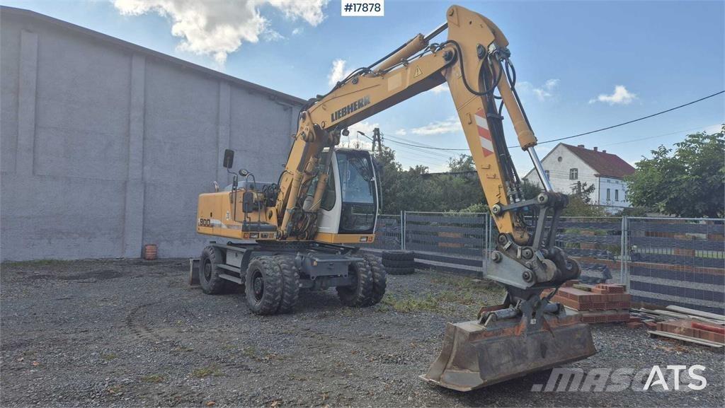 Liebherr A 900C  휠 굴삭기